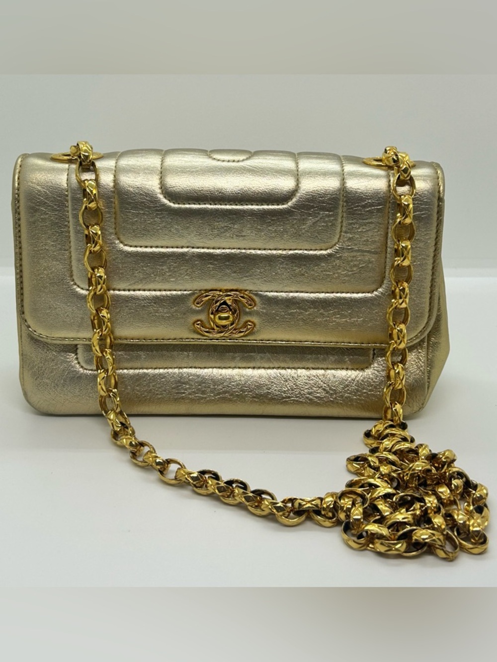 CHANEL Vintage Metallic Gold Vertical Quilt Bijou Chain Mini Border Flap Bag